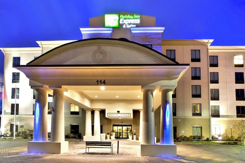 Holiday Inn Express & Suites Oak Ridge by IHG