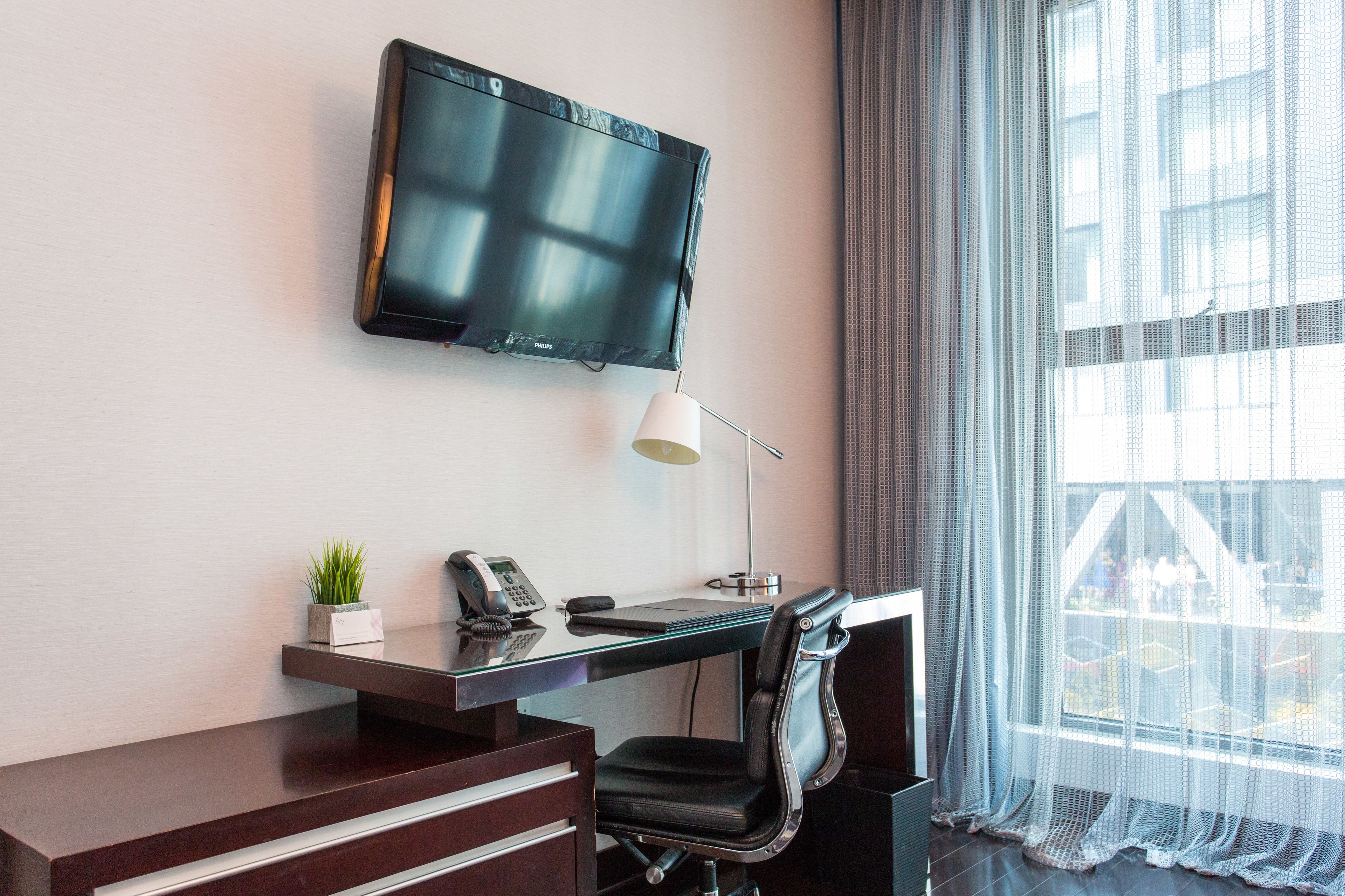 in-room business centre