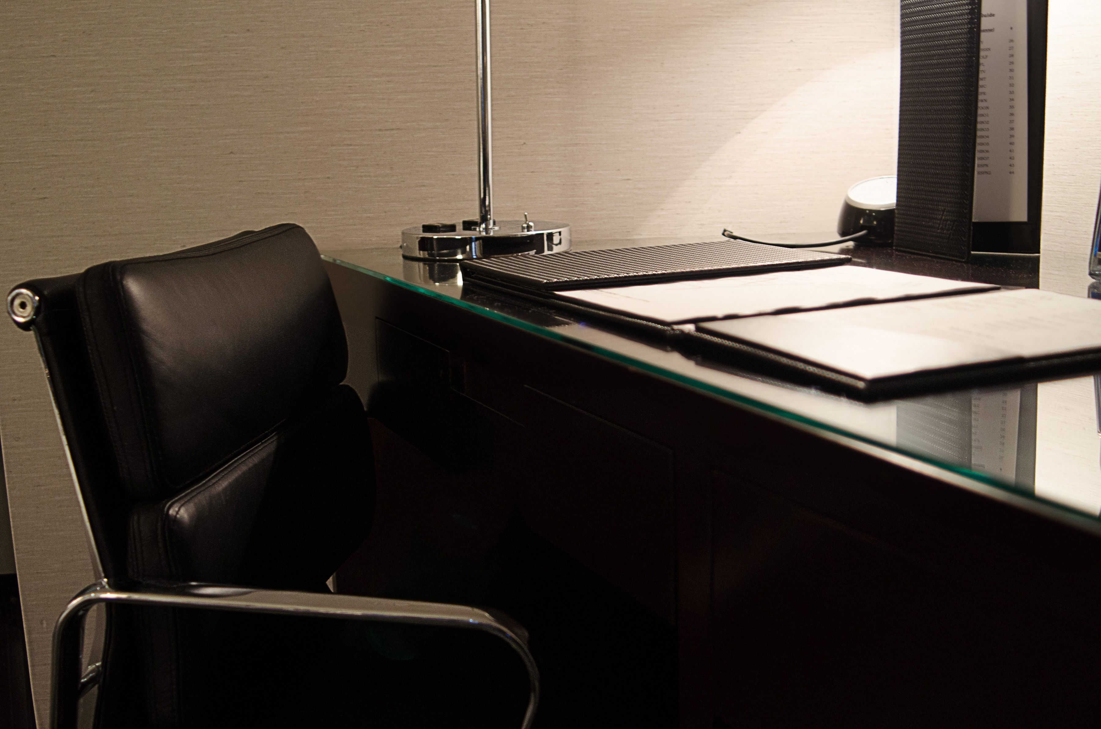 in-room business centre