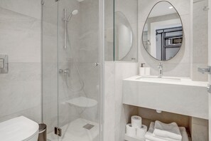 Suite Studio Supérieure | Salle de bain