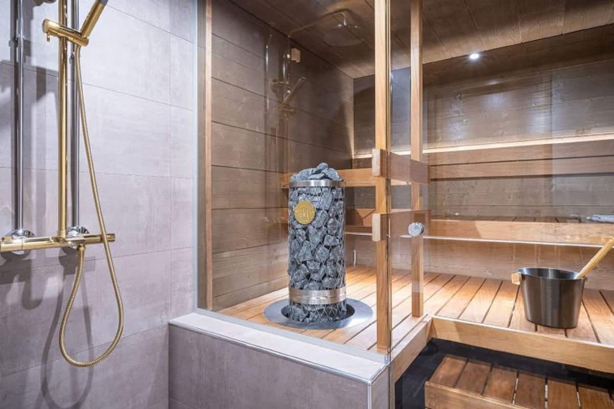 mini suite, sauna | blackout curtains, free wifi, bed sheets