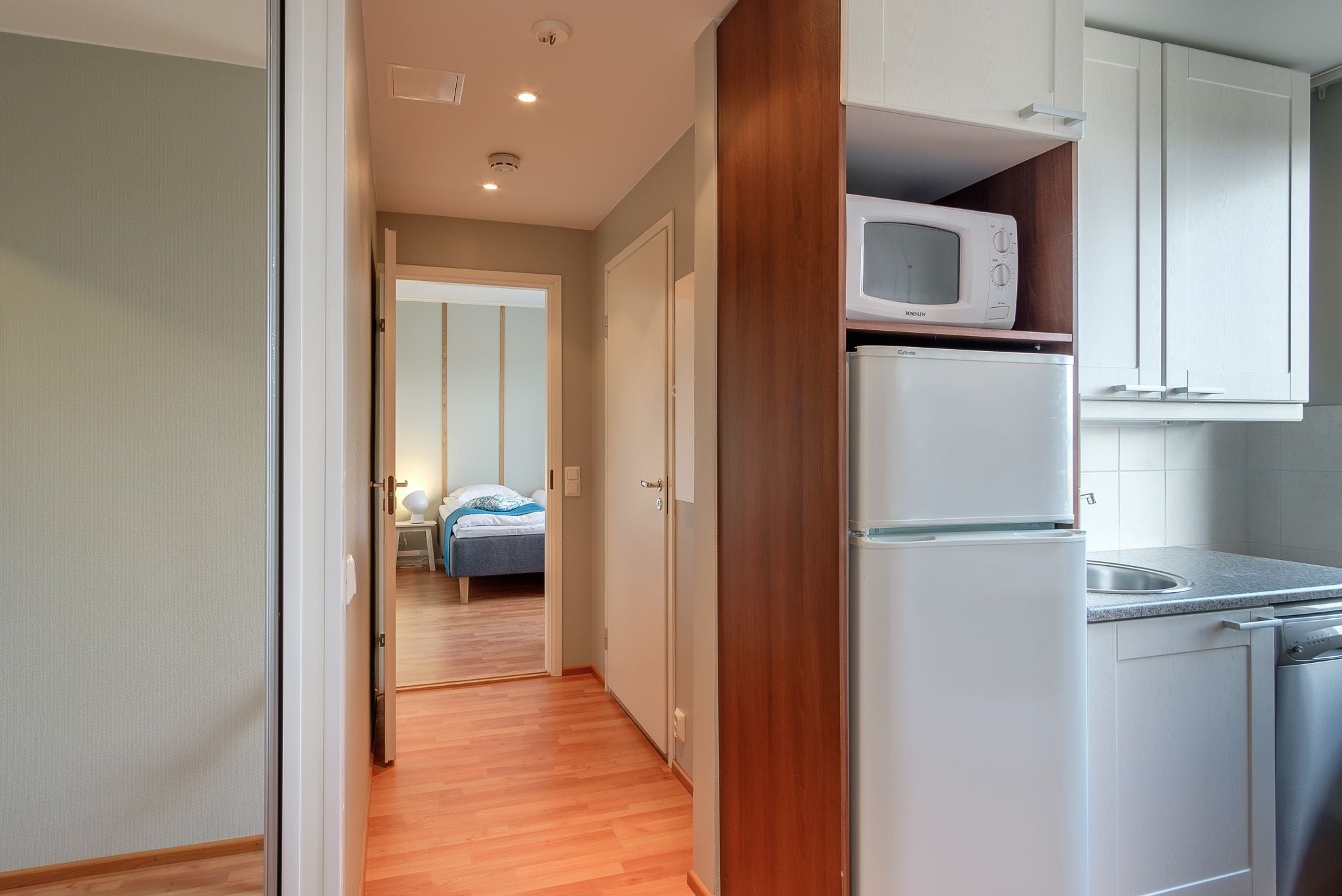 one bedroom apartment (annex building) | private kitchen | electric kettle