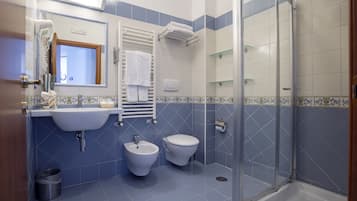 Apartment, 1 Bedroom | Bathroom | Shower, free toiletries, hair dryer, bidet