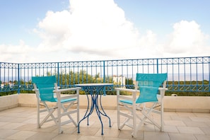 Villa, 3 chambres, piscine privée, en bord de piscine | Terrasse/Patio