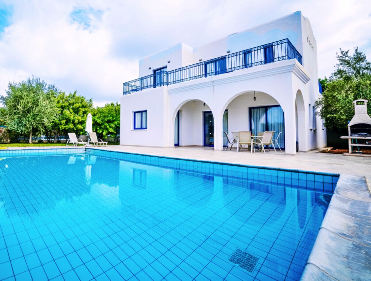 Villa 7 - Ira 3 Bedroom/Private Pool | Terrace/patio