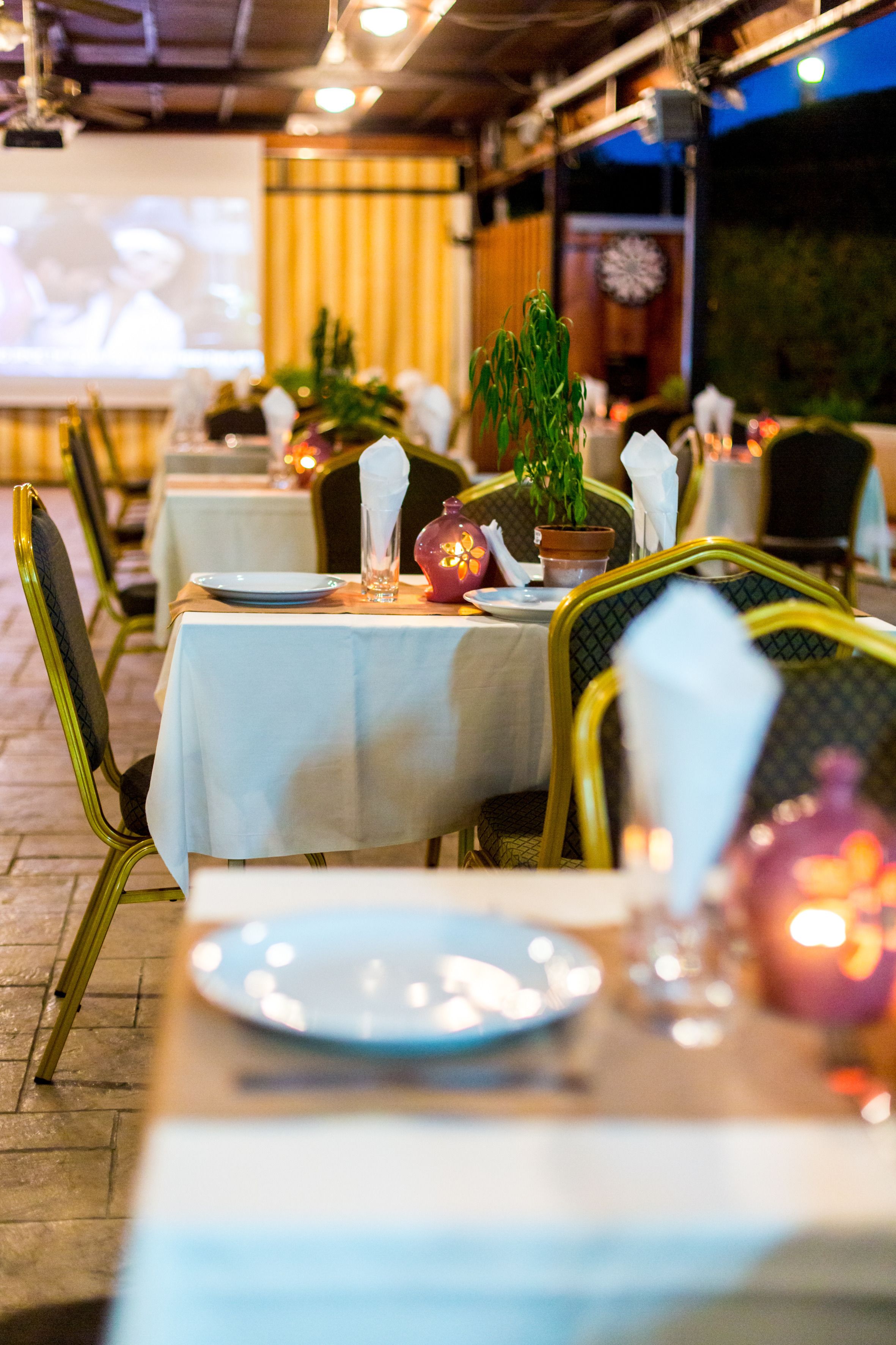 breakfast, lunch, dinner served; international cuisine, pool views