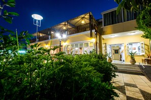 Property grounds - Fitos Inn Guest House (Geroskipou)