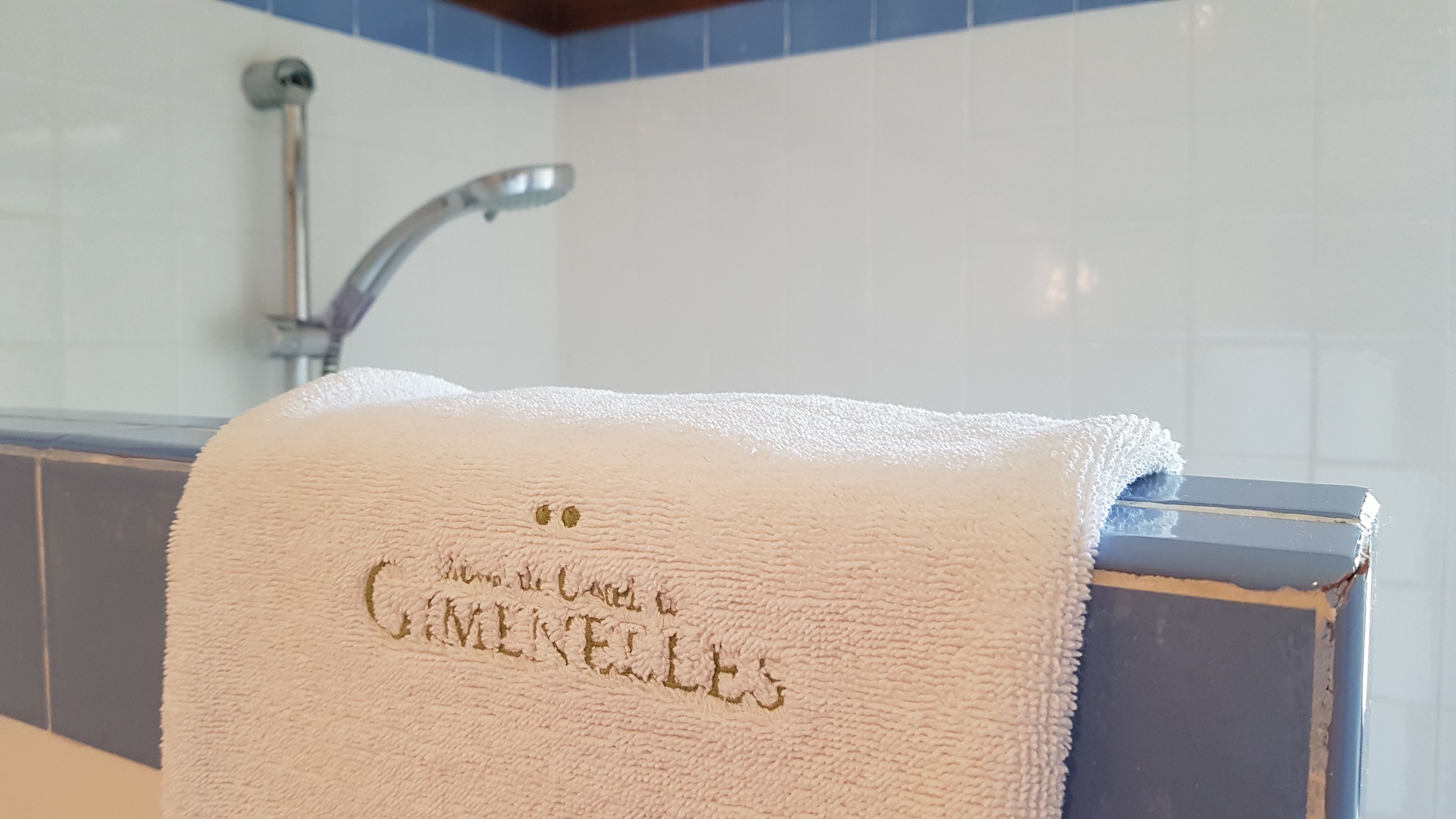 blue room | bathroom | free toiletries, hair dryer, towels