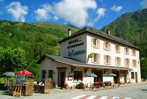 Front of property - Le Cassini (Le Freney-d'Oisans)