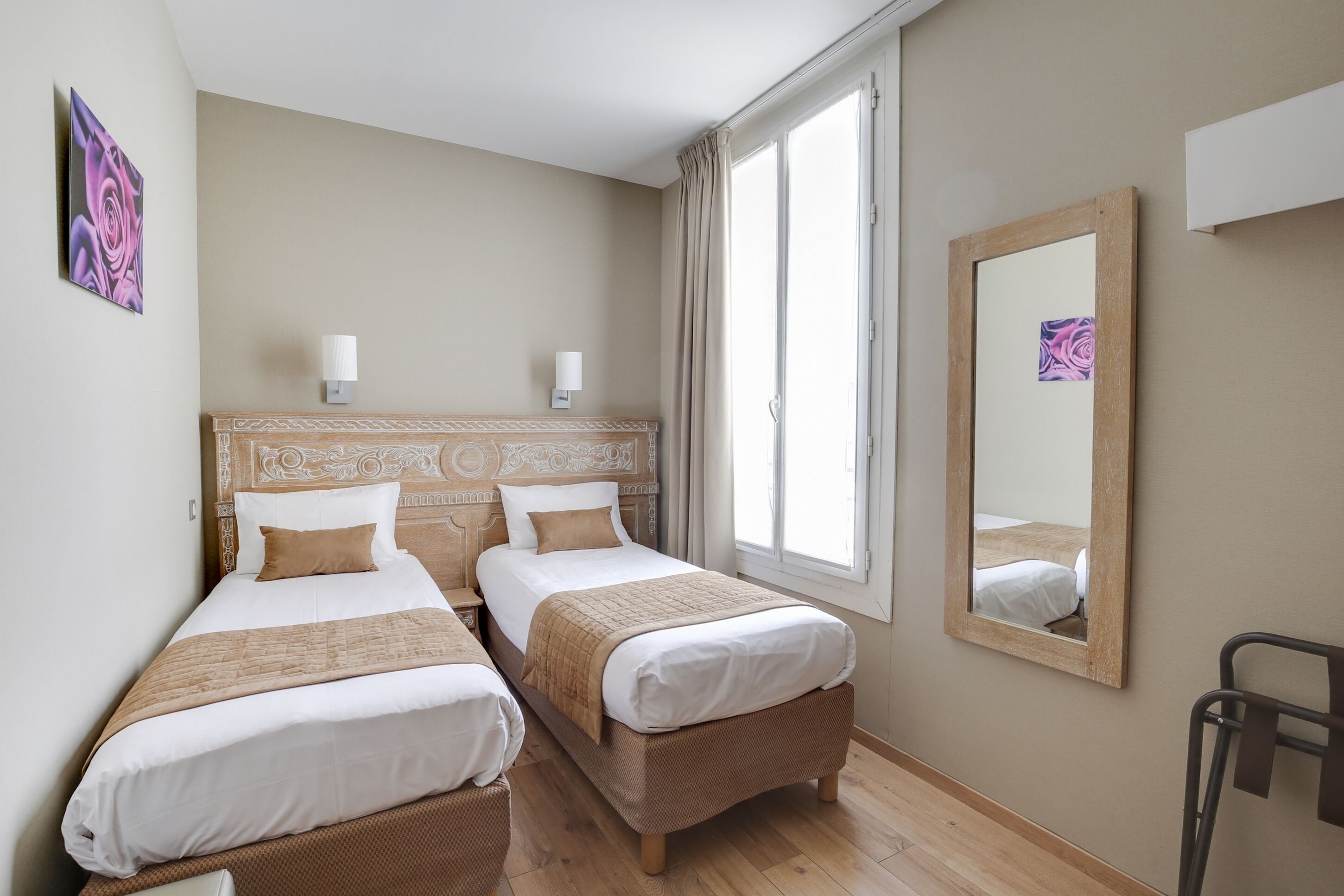 Photo - Hôtel Du Printemps