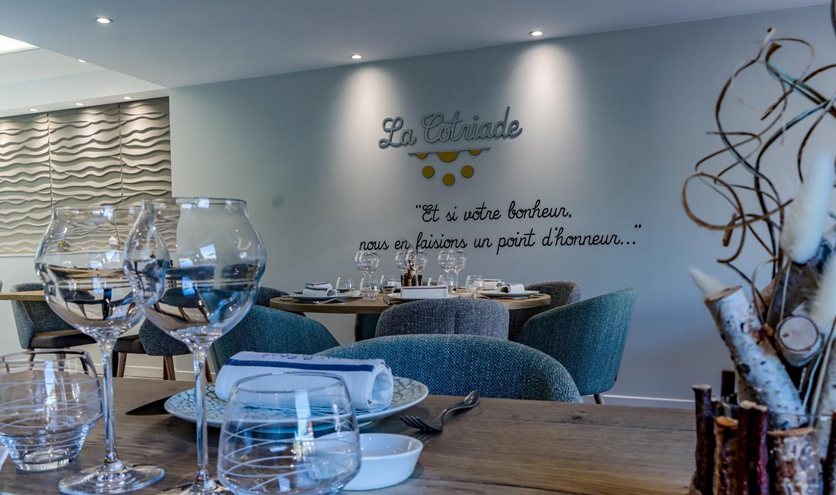 lunch and dinner served, regional cuisine