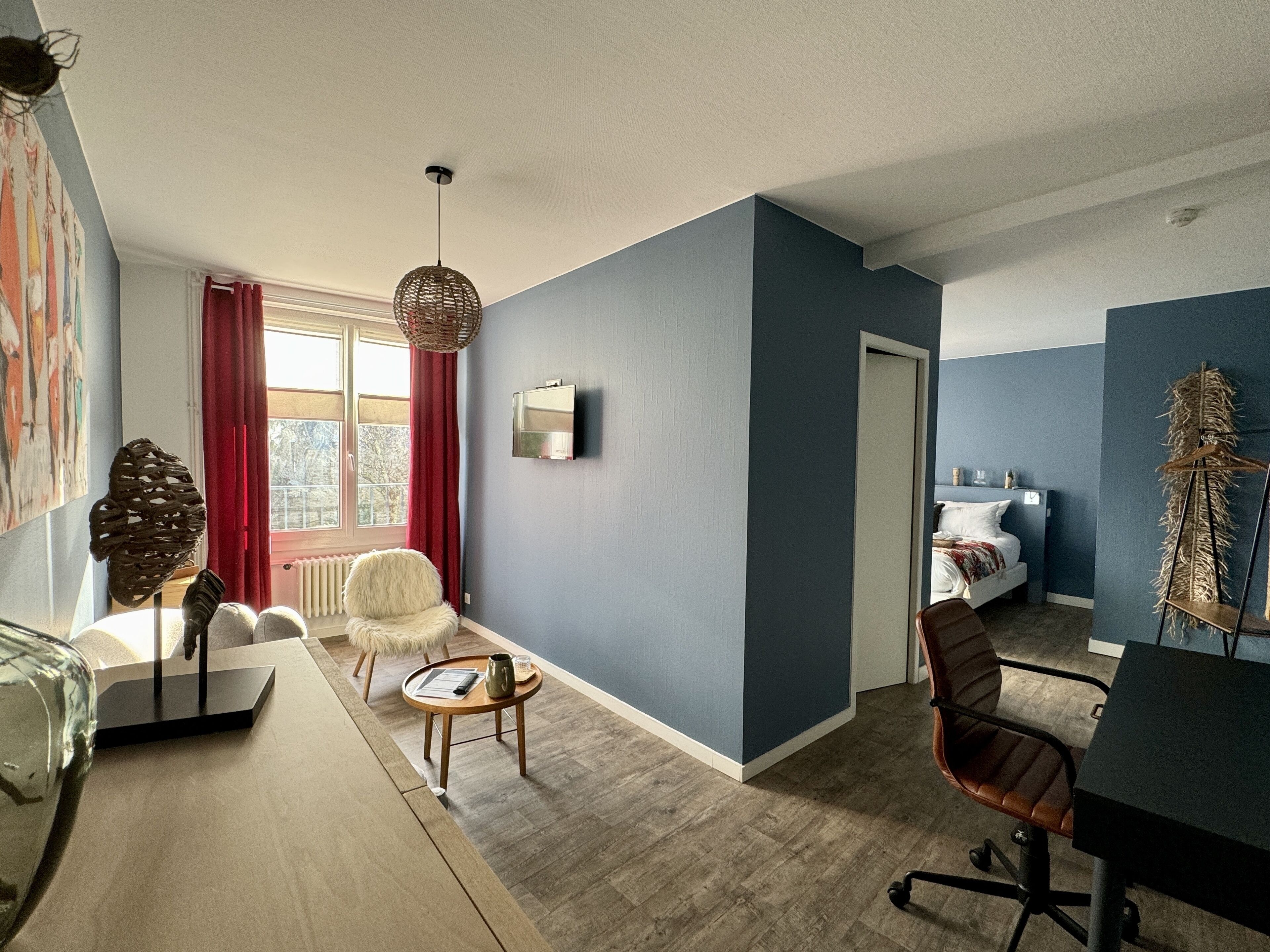 Décoration personnalisée, ameublement personnalisé, bureau