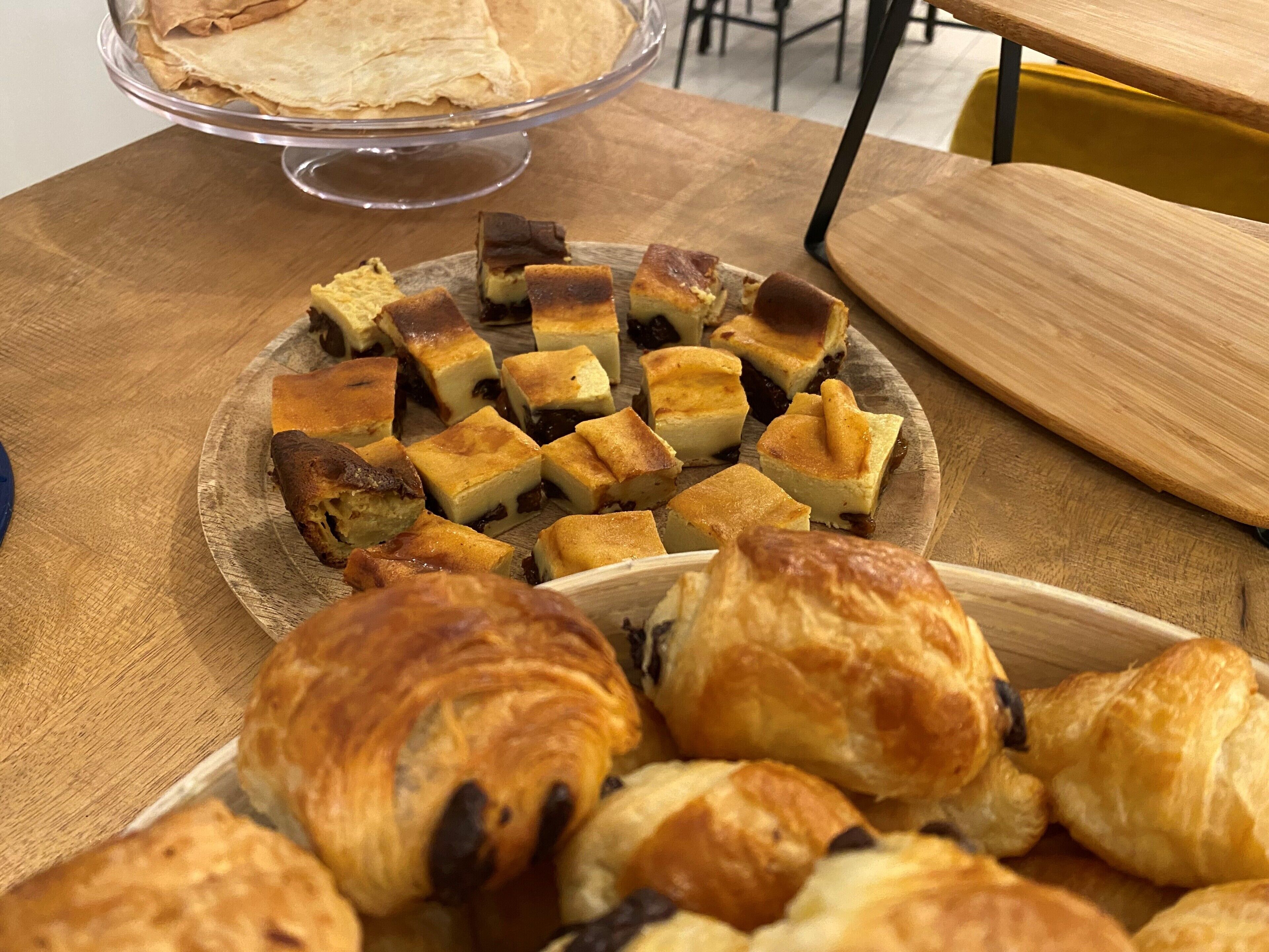 Tägliches Frühstücksbuffet gegen Gebühr
