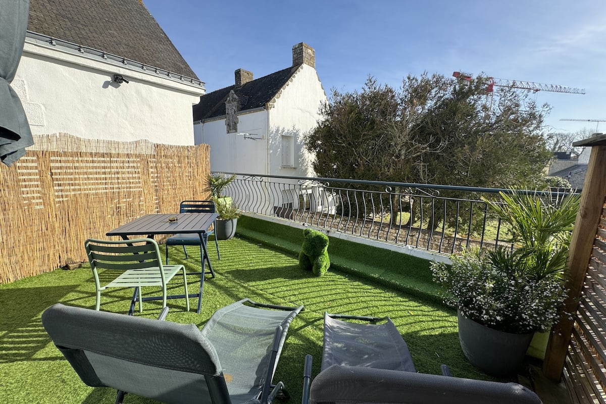 traditional room | terrace/patio