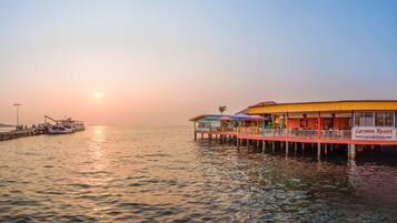 Suite (On Sea) | Resort view