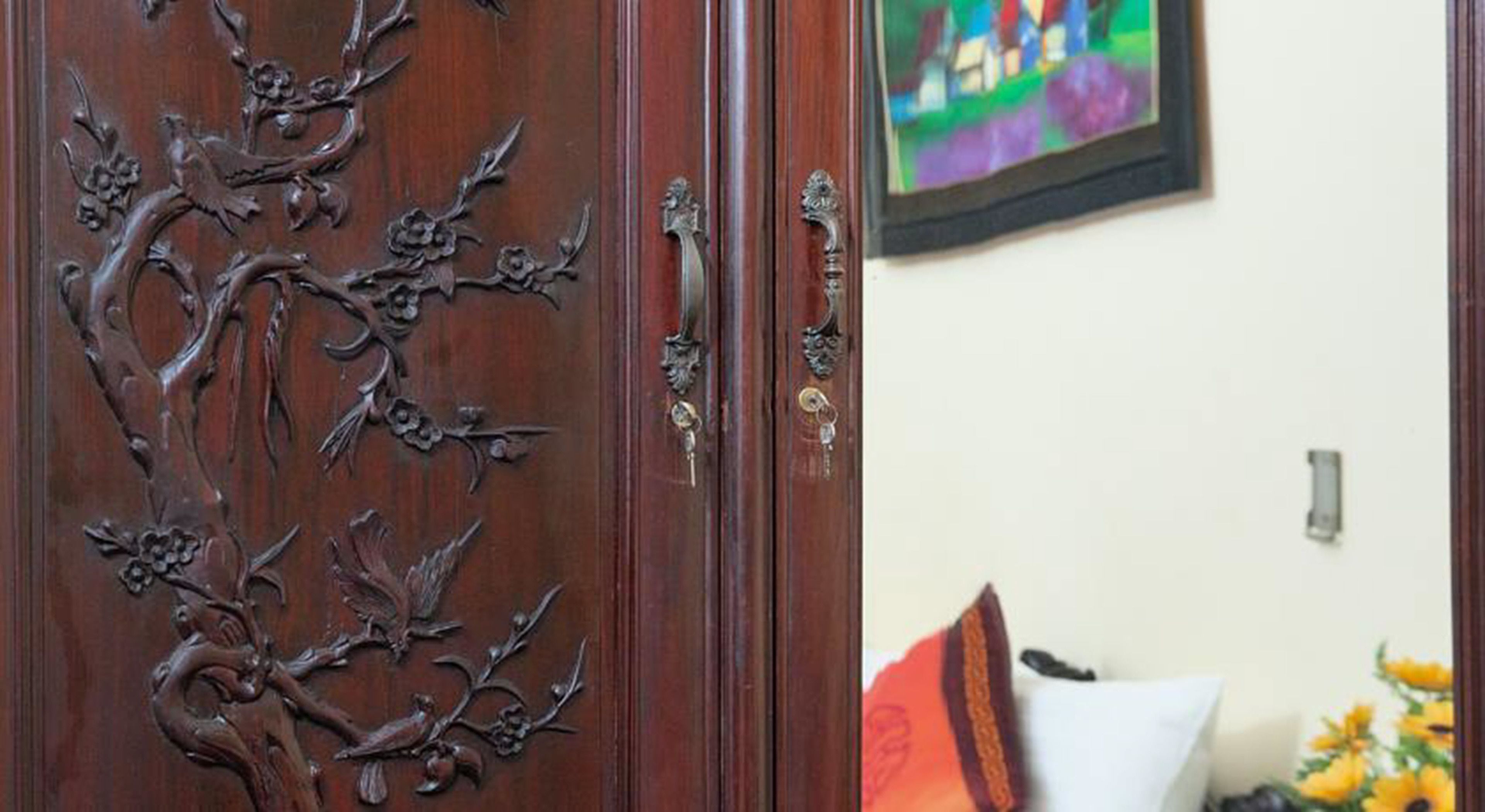 standard room, 1 double or 2 single beds | minibar, in-room safe, desk, laptop workspace