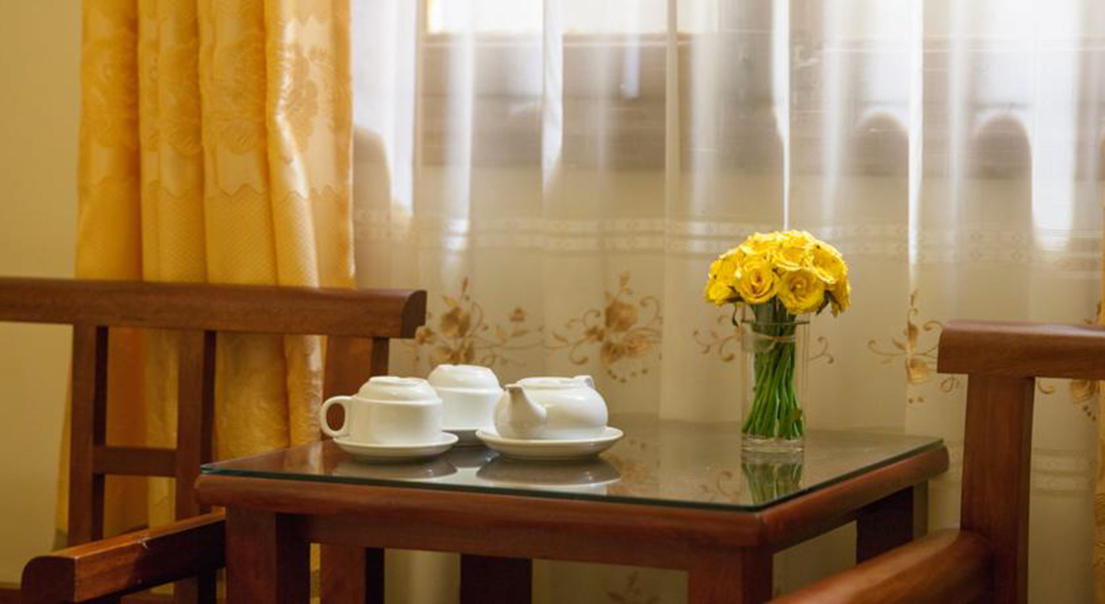 standard room, 1 double or 2 single beds | minibar, in-room safe, desk, laptop workspace