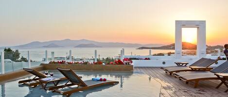 Rooftop pool