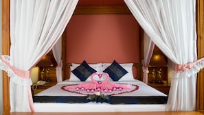Royal Suite, City View | Minibar, in-room safe, desk, free WiFi