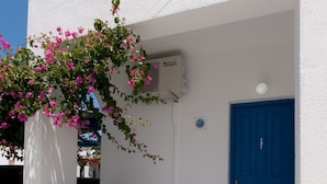 Standard Room | Balcony - Marinos Hotel (Paros)
