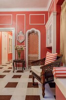 Deluxe Room with Complimentary Airport Pick up | Egyptian cotton sheets, premium bedding, pillowtop beds, minibar