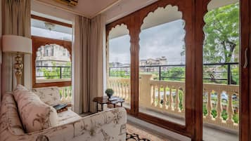 Super Deluxe Room with Complimentary Airport Pick up | Balcony