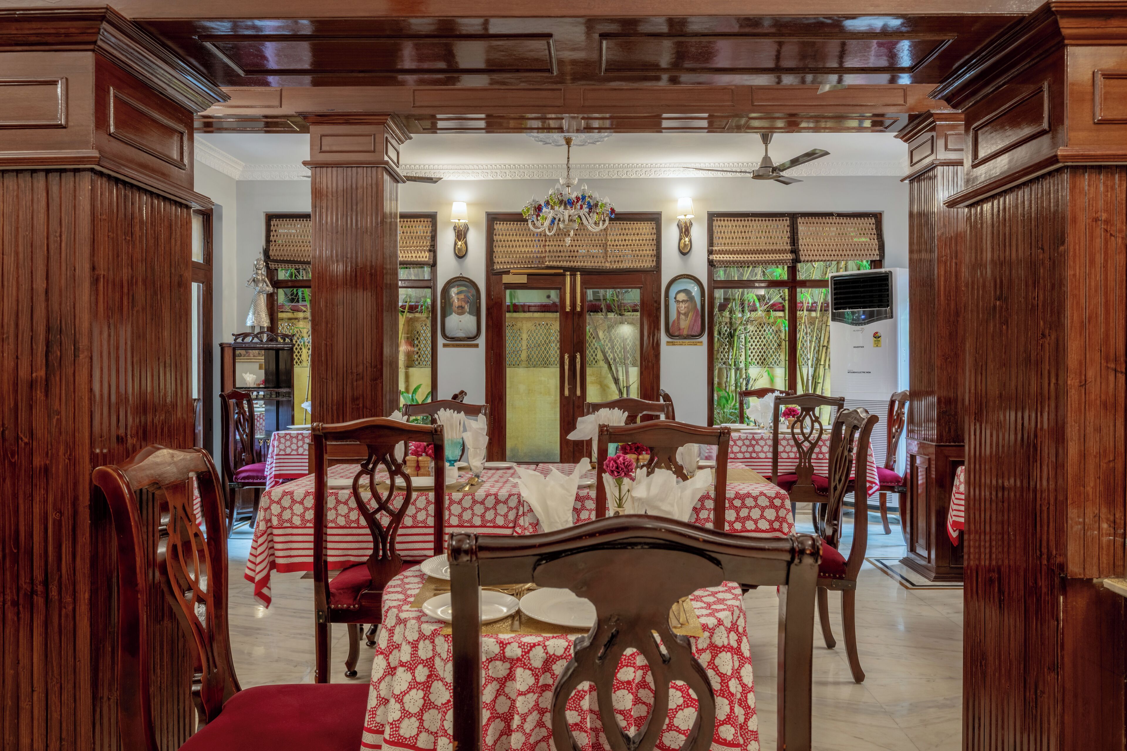 breakfast, lunch, dinner served; indian cuisine