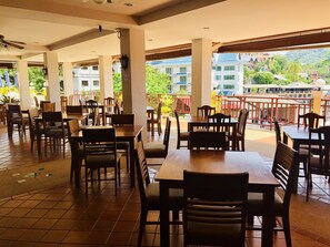 Business center - Jiraporn Hill Resort (Patong)