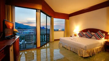 Standard Room | 1 bedroom, premium bedding, in-room safe, desk