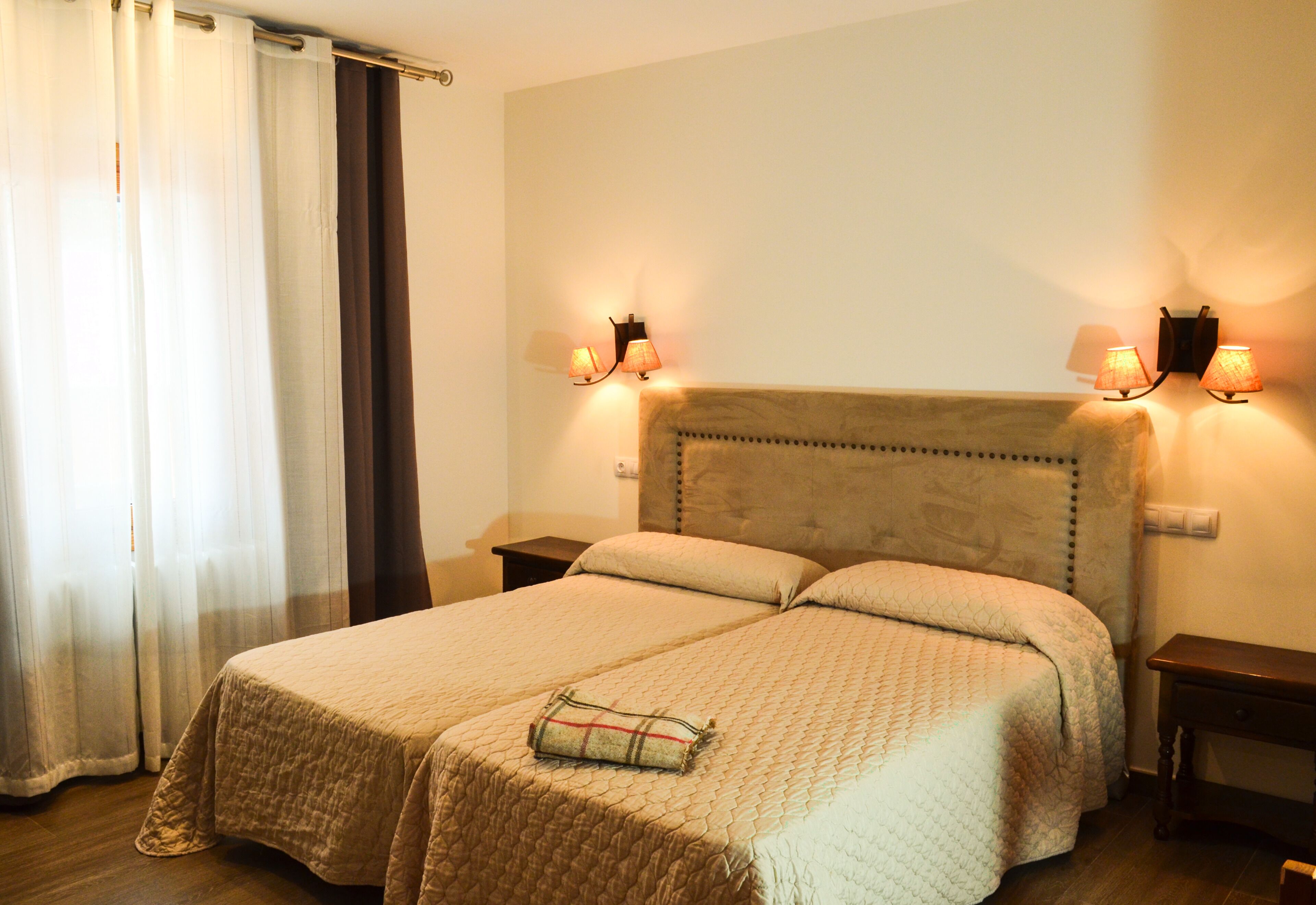 desk, laptop workspace, soundproofing, iron/ironing board