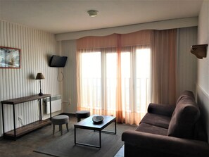 In-room safe, free WiFi, bed sheets, wheelchair access - Frontera Blanca 3000 Apts (Pas de la Casa)