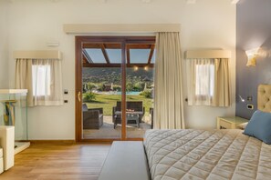 Frette Italian sheets, premium bedding, Select Comfort beds, minibar - Hotel Sa Cheya Relais & Spa (Alghero)