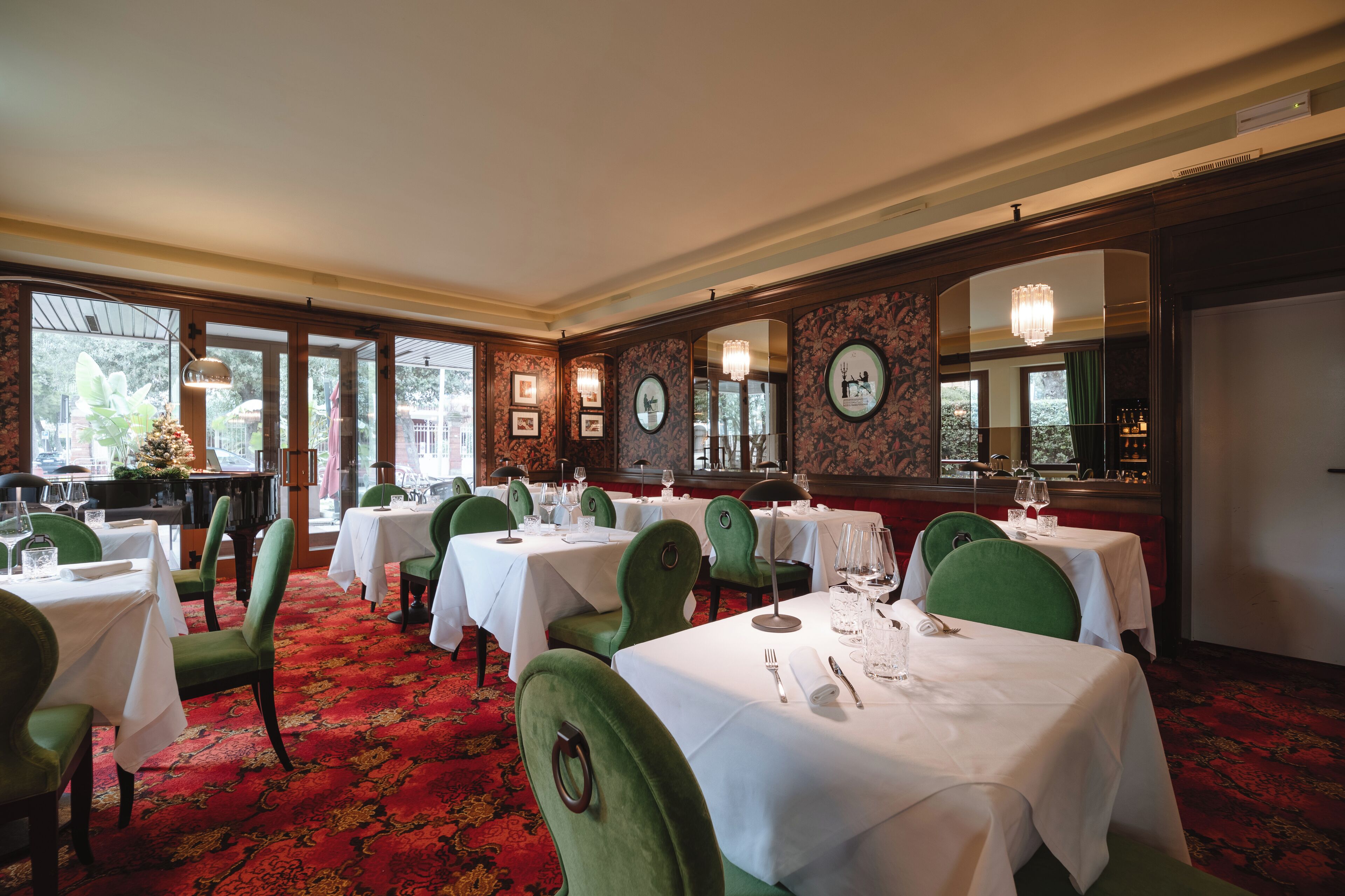 dinner served, local cuisine, garden views