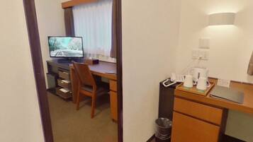 Premier Room | Premium bedding, desk, laptop workspace, blackout drapes