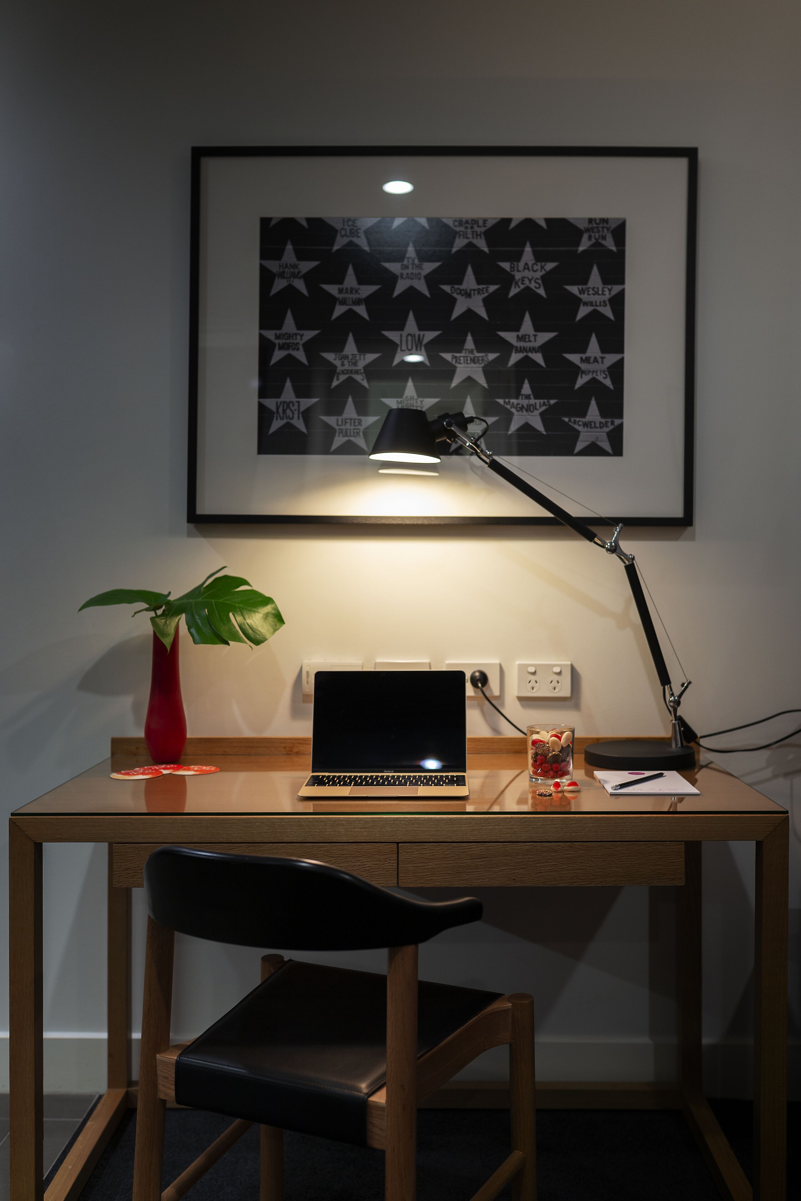 luxury apartment | premium bedding, minibar, in-room safe, desk