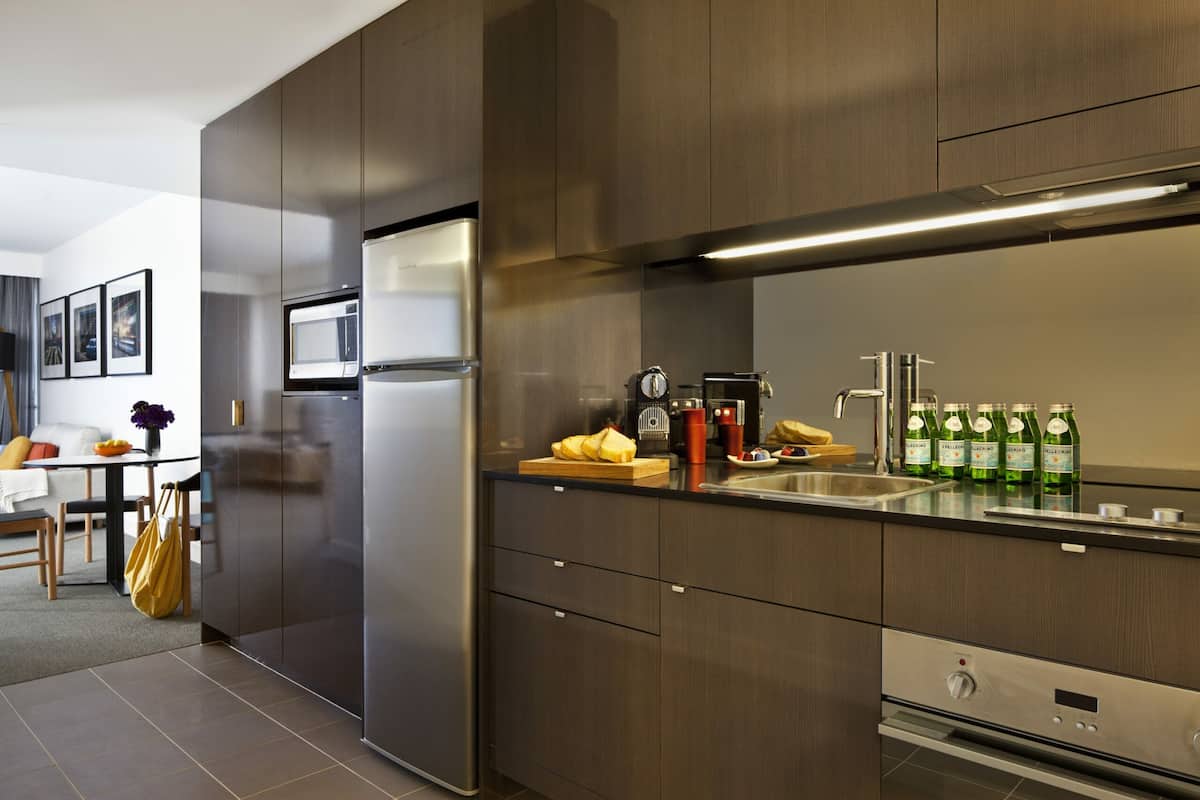 microwave, stovetop, espresso maker, coffee/tea maker