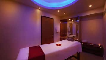 Baño de vapor, exfoliaciones corporales y tratamientos faciales