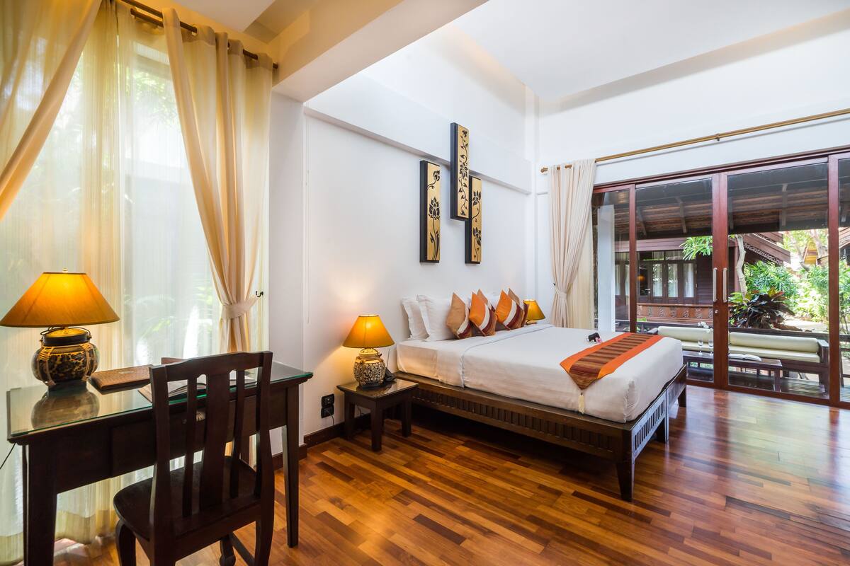 junior double or twin room | premium bedding, minibar, in-room safe, blackout curtains