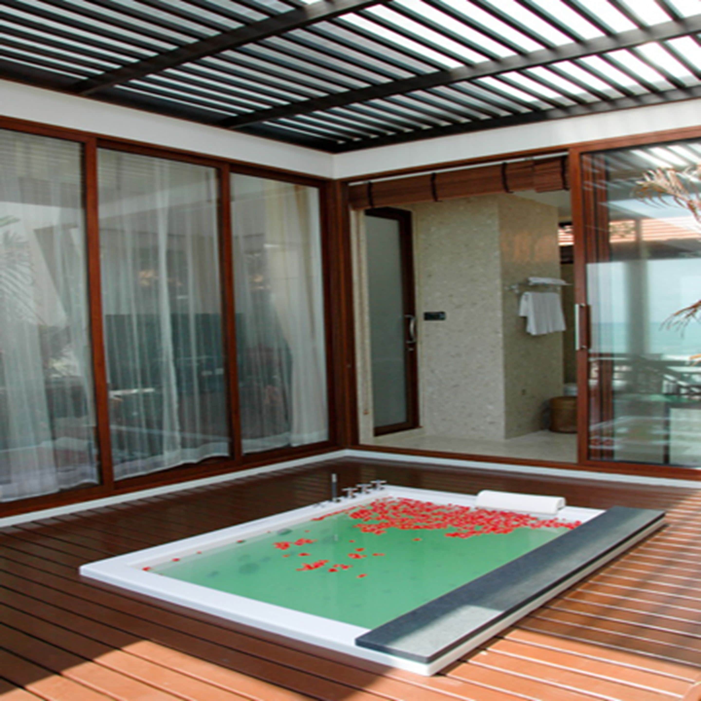 suite (paradise thai or modern style) | terrace/patio