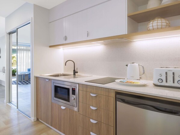 Estudi, 1 llit doble | Roba de llit d'alta qualitat, caixa forta a l'habitació i escriptori 