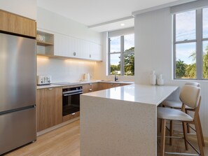 Apartment, 3 Schlafzimmer | Eigene Küche | Kühlschrank, Mikrowelle, Herdplatte, Geschirrspüler