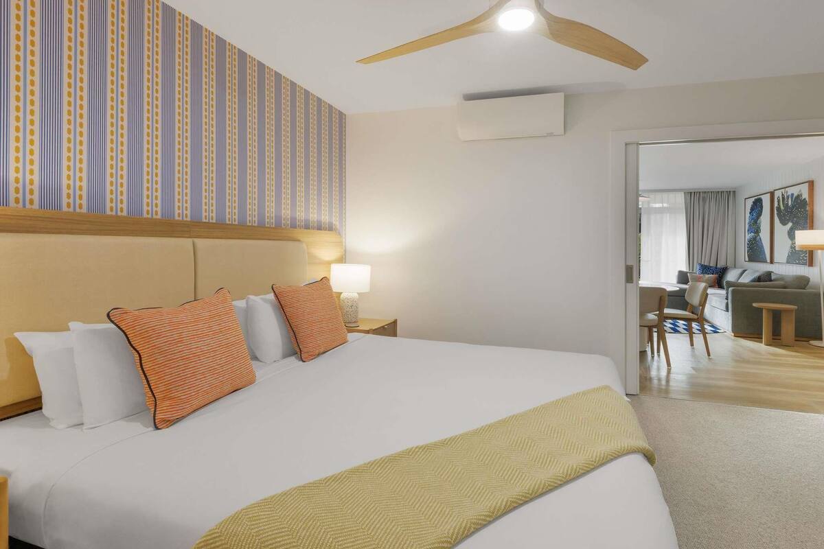 Apartment, 1 Bedroom | Premium bedding, in-room safe, desk, soundproofing