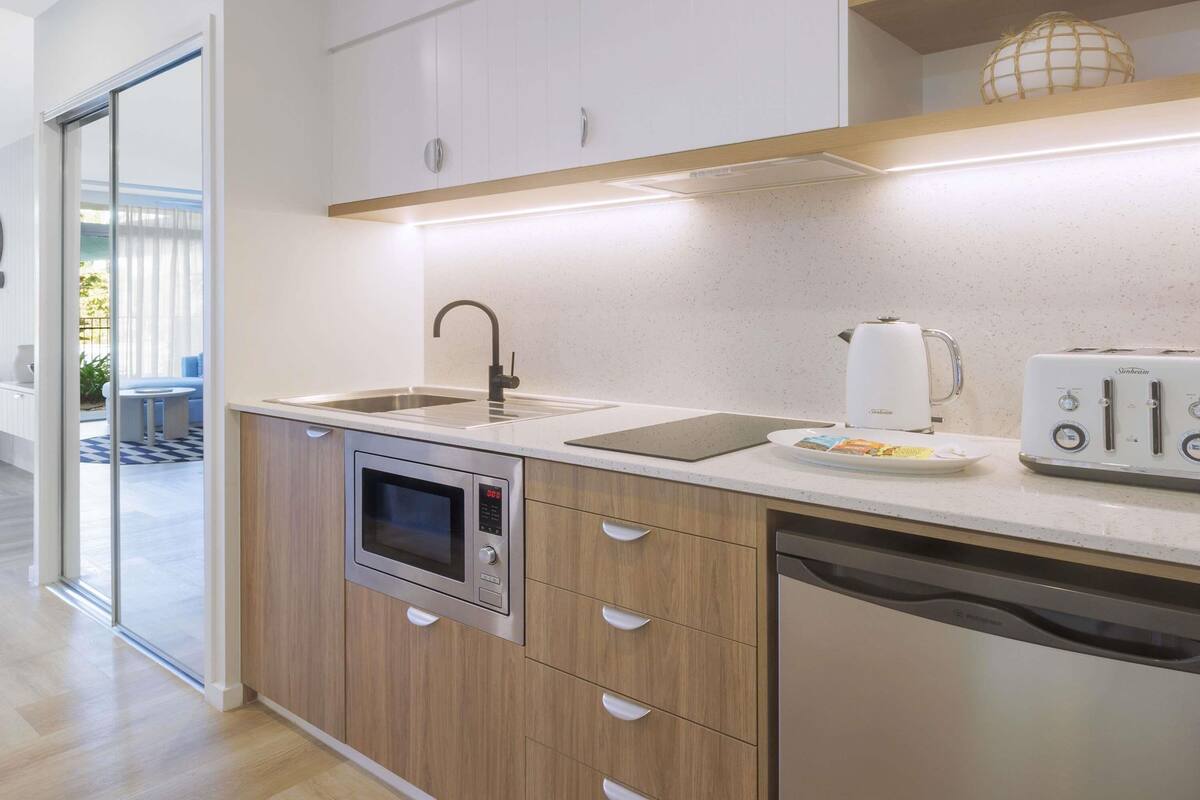 Estudio, 1 cama doble | Ropa de cama de alta calidad, caja fuerte, escritorio