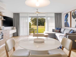 Departamento, 1 habitación | Ropa de cama de alta calidad y caja de seguridad en la habitación 