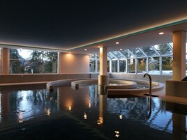 Indoor pool, seasonal outdoor pool, pool umbrellas, sun loungers