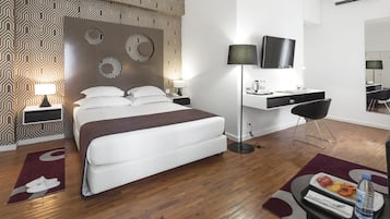 Junior Suite | In-room safe, desk, soundproofing, free WiFi