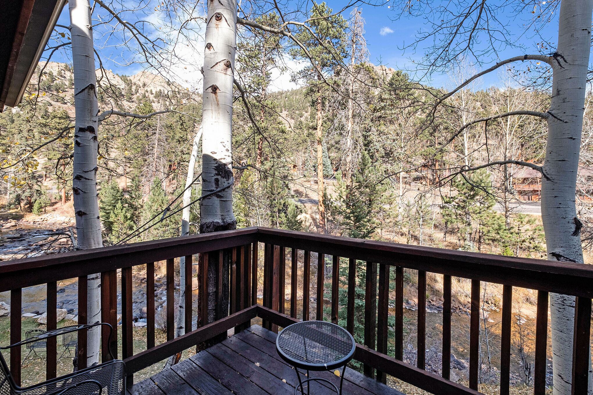 1 bedroom, premium bedding, iron/ironing board, free wifi