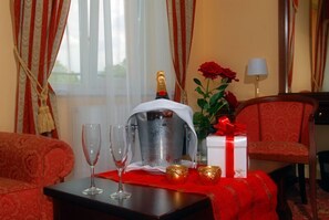 Room service – dining