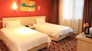 Minibar, desk - 24K International Hotel (People's Square) (Shanghai)
