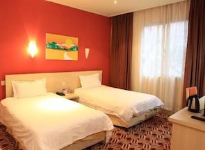 Minibar, desk - 24K International Hotel (People's Square) (Shanghai)